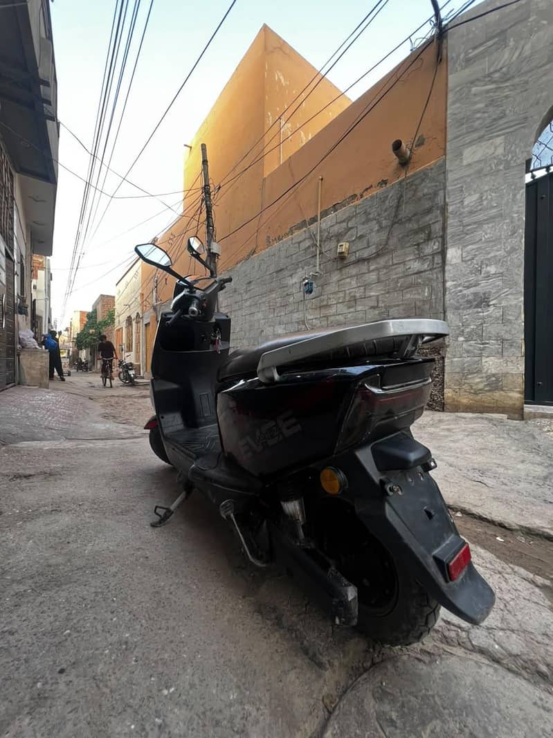 Scooty 5