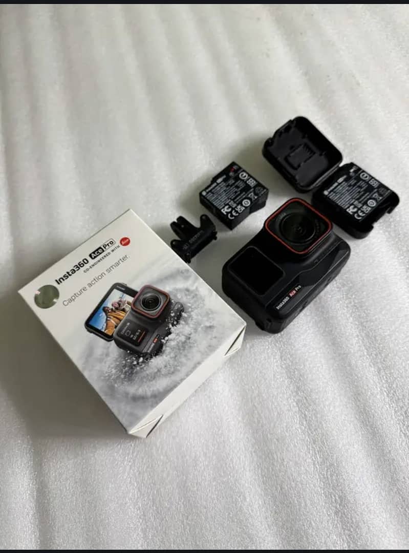 Insta360 Ace Pro Action Camera 0