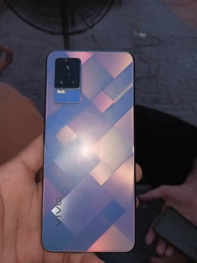 Vivo V21e