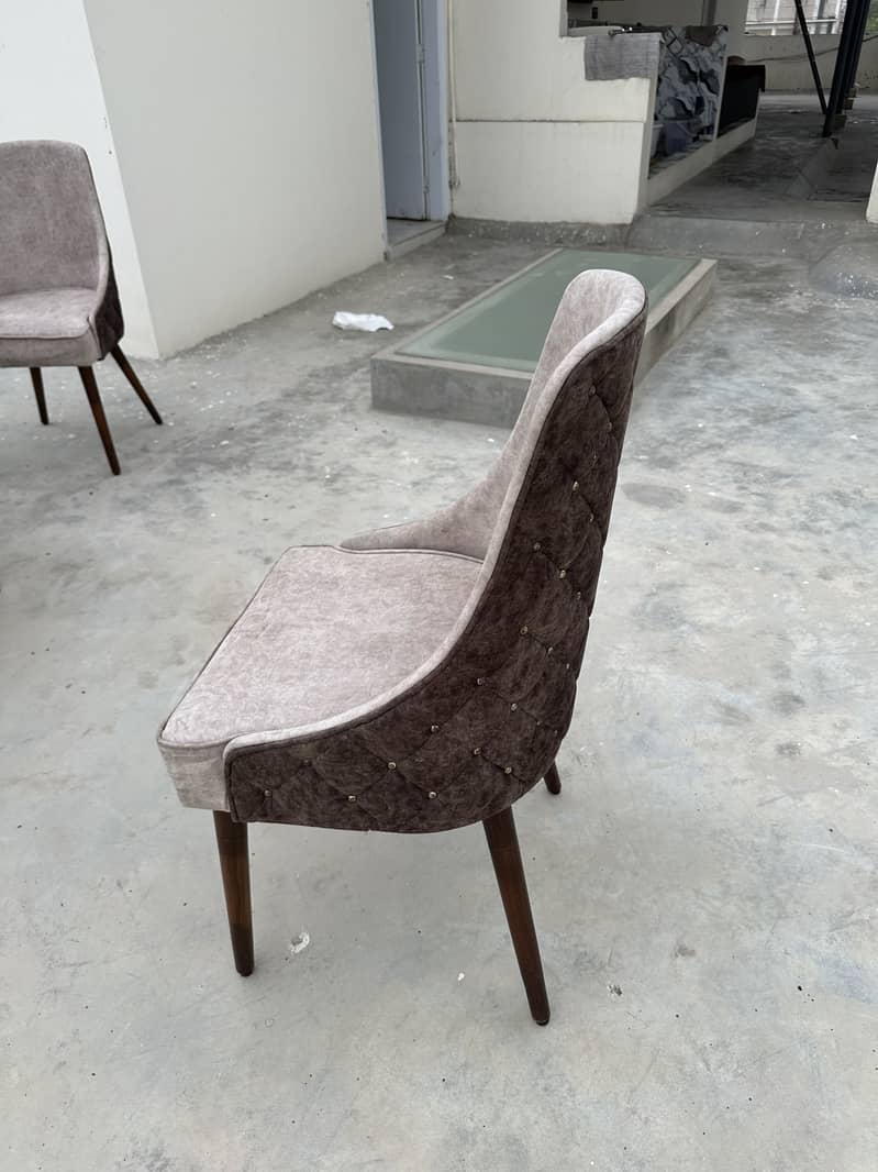 6 Seater DINING TABLE 5