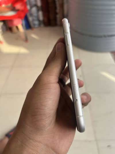 iPhone XR Urgent Sell