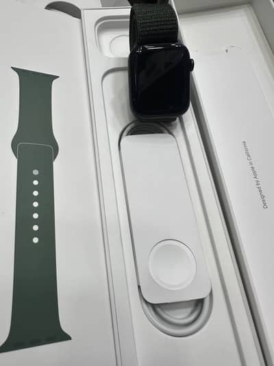 Apple Watch series 7 45mm 10/10 brand new 100% health
