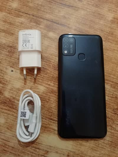 Infinix hot 10 play (4/64)