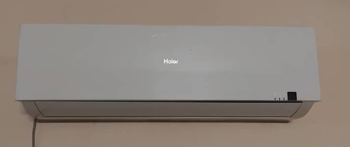 HAIRED SPLIT AC. . EXCELLENT CONDITION