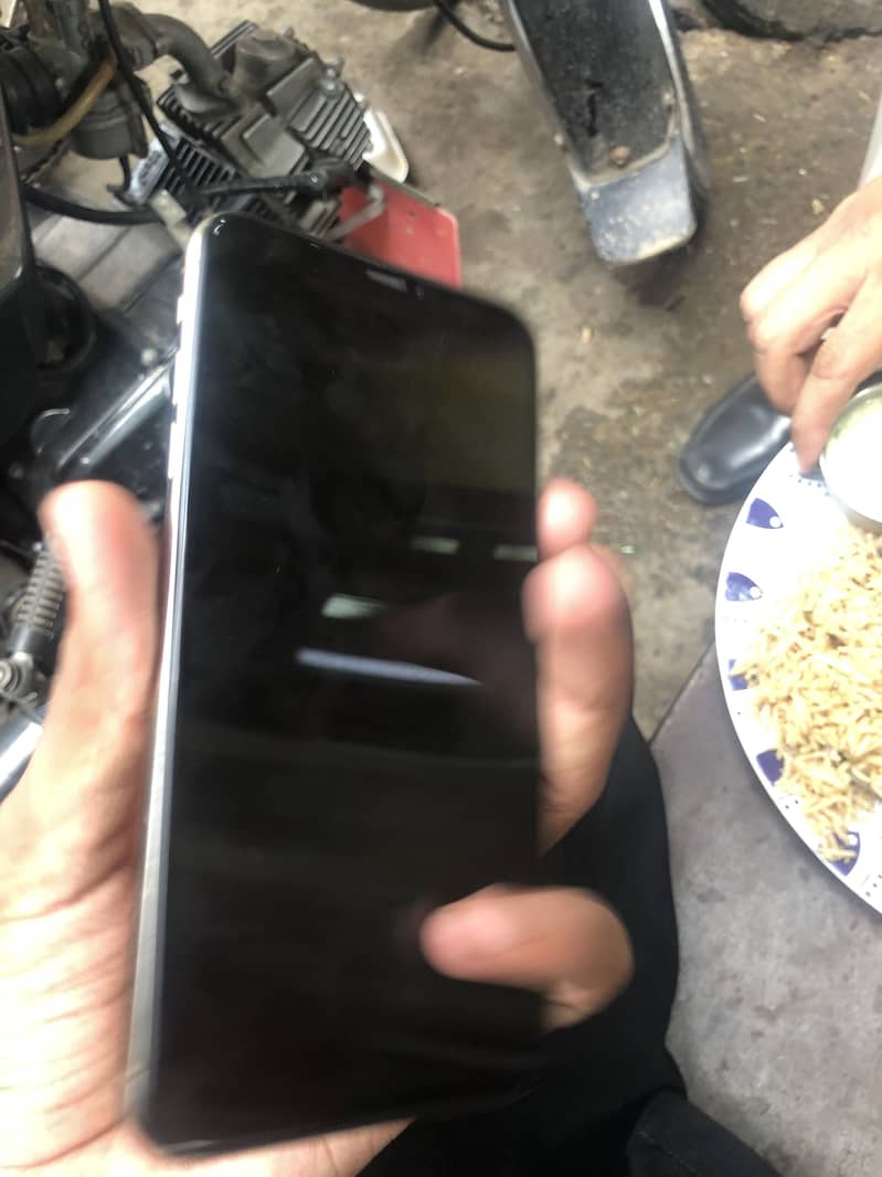 iPhone XS Max 1