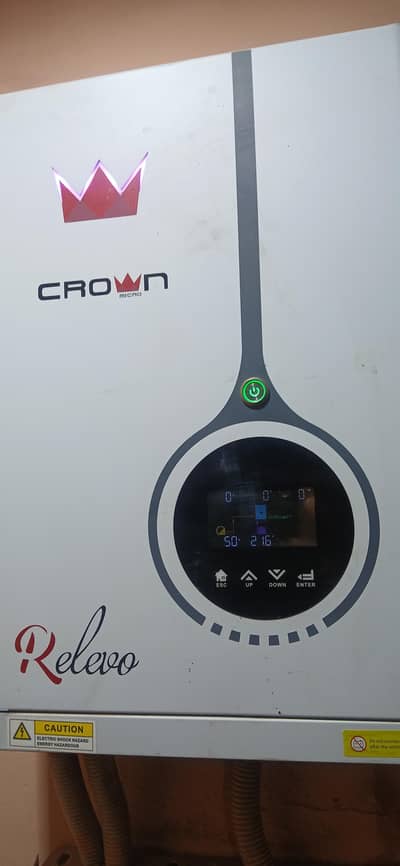crown solar inverter hybrid 4.2 kw good condition for sell