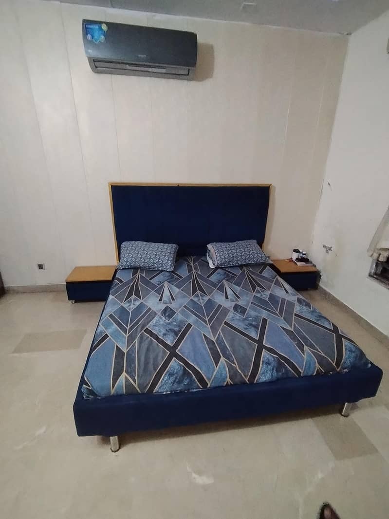Wodden bed 3