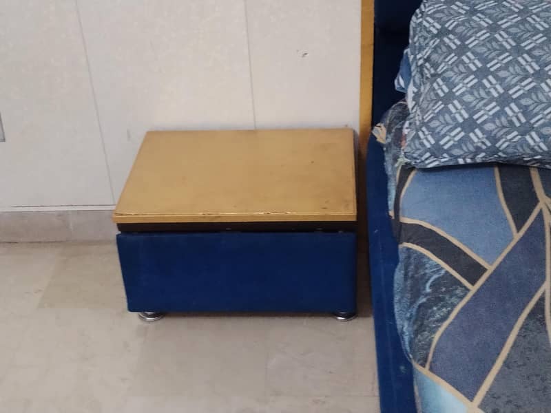 Wodden bed 6