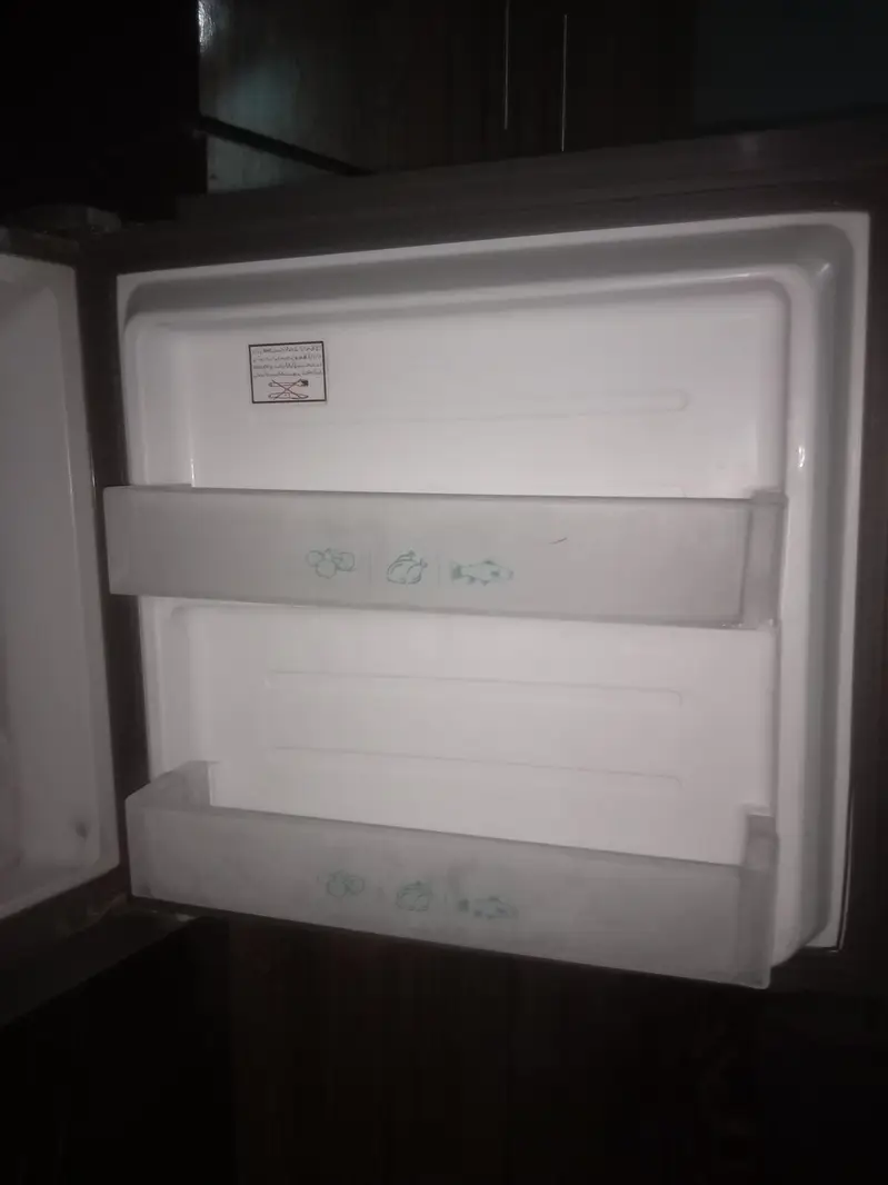 Haier fridge all okay full size — photo 3