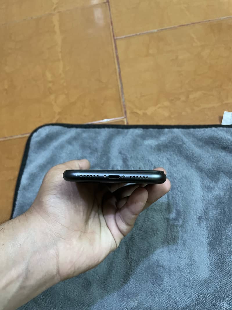 Apple iPhone 11 2