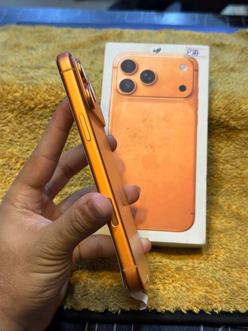 Apple iPhone 17 Pro Max 0