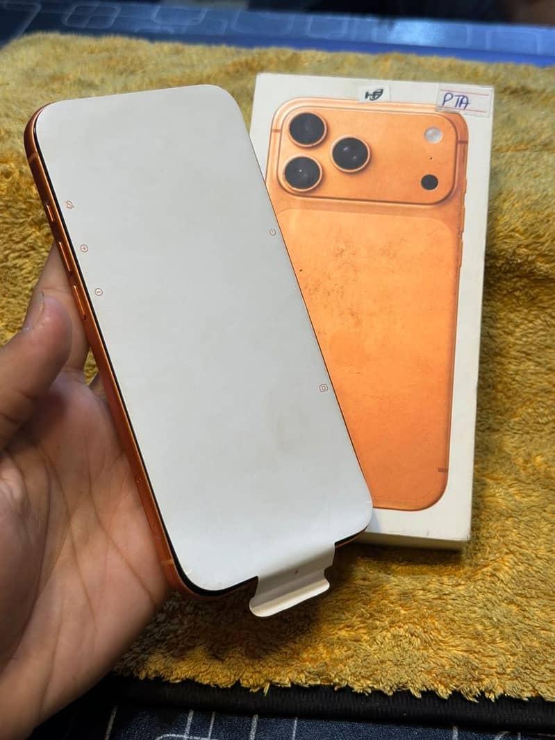Apple iPhone 17 Pro Max 2