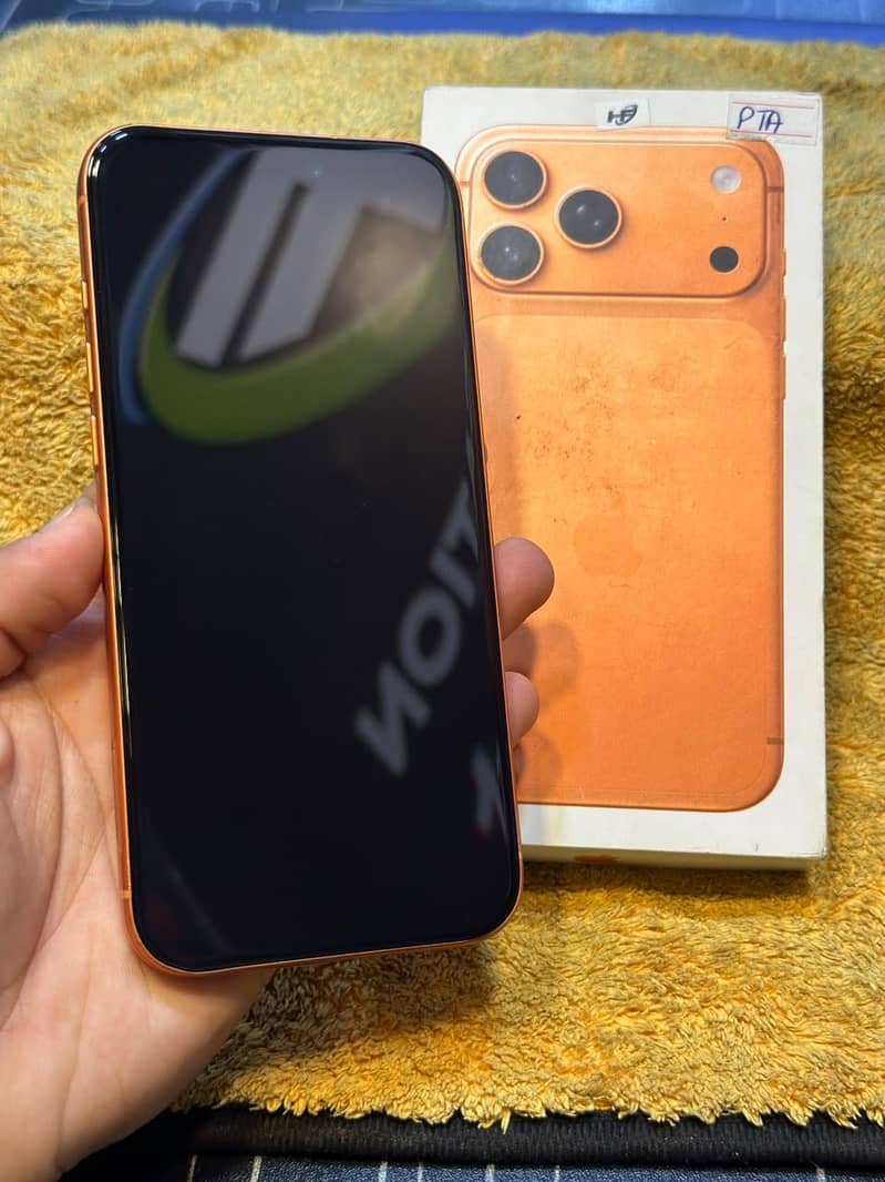 Apple iPhone 17 Pro Max 5