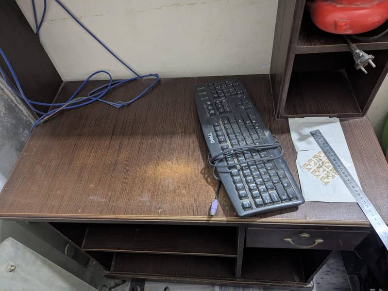 computer table 1