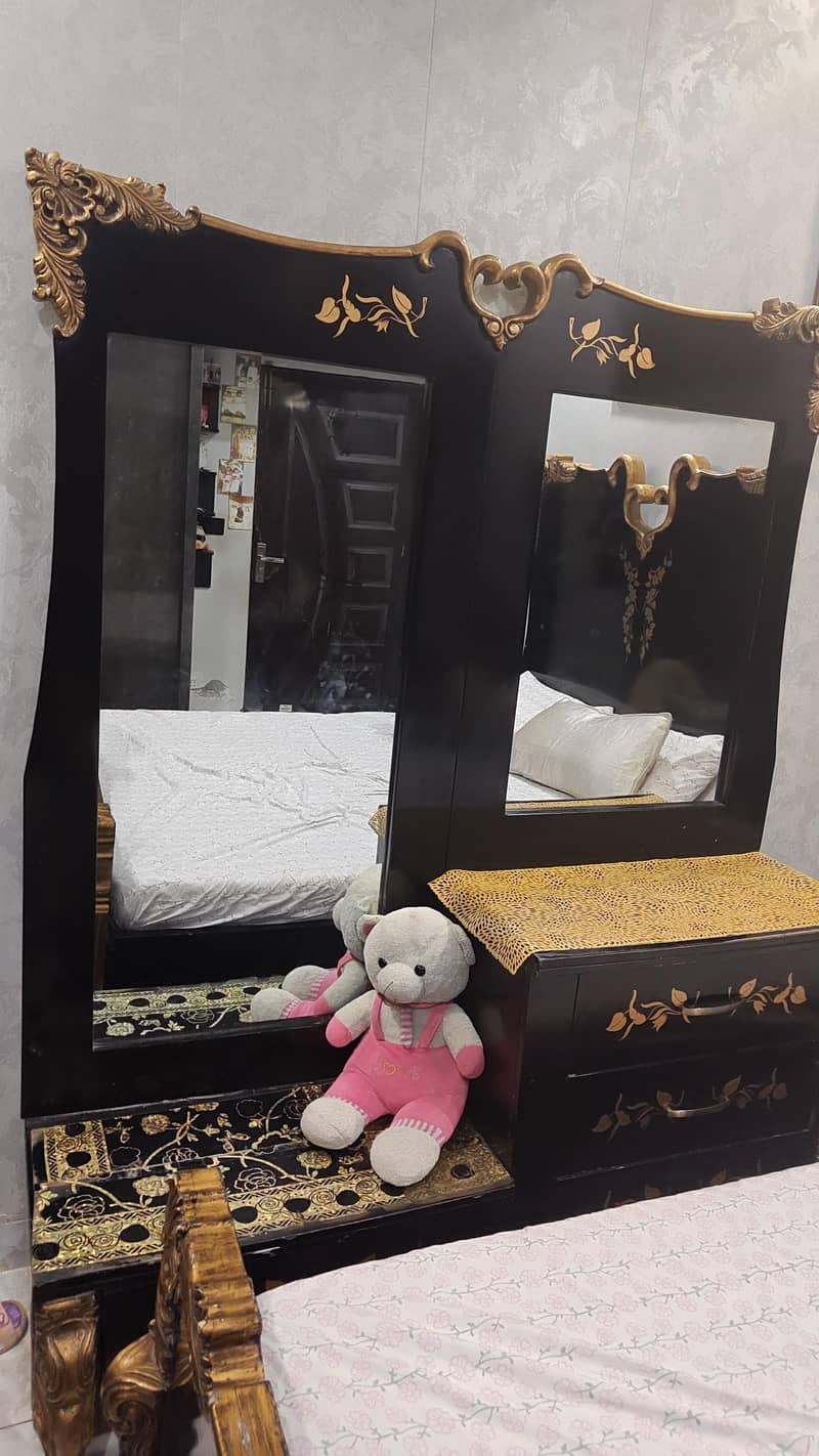 Dressing Table 2