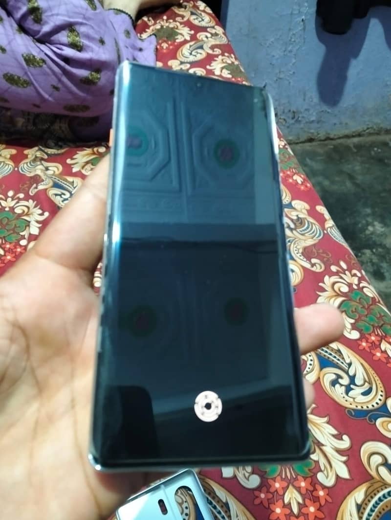 Tecno Camon 40 pro 1