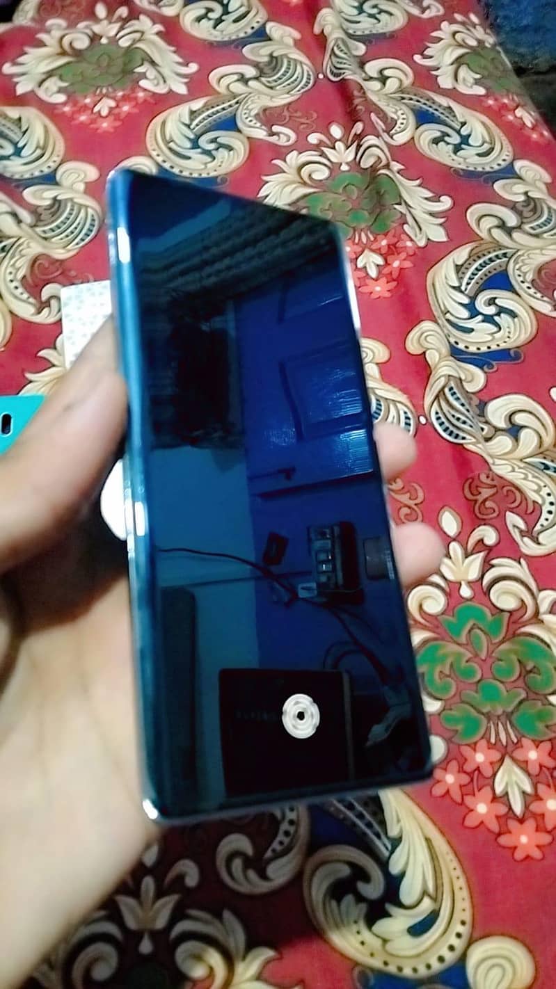 Tecno Camon 40 pro 9