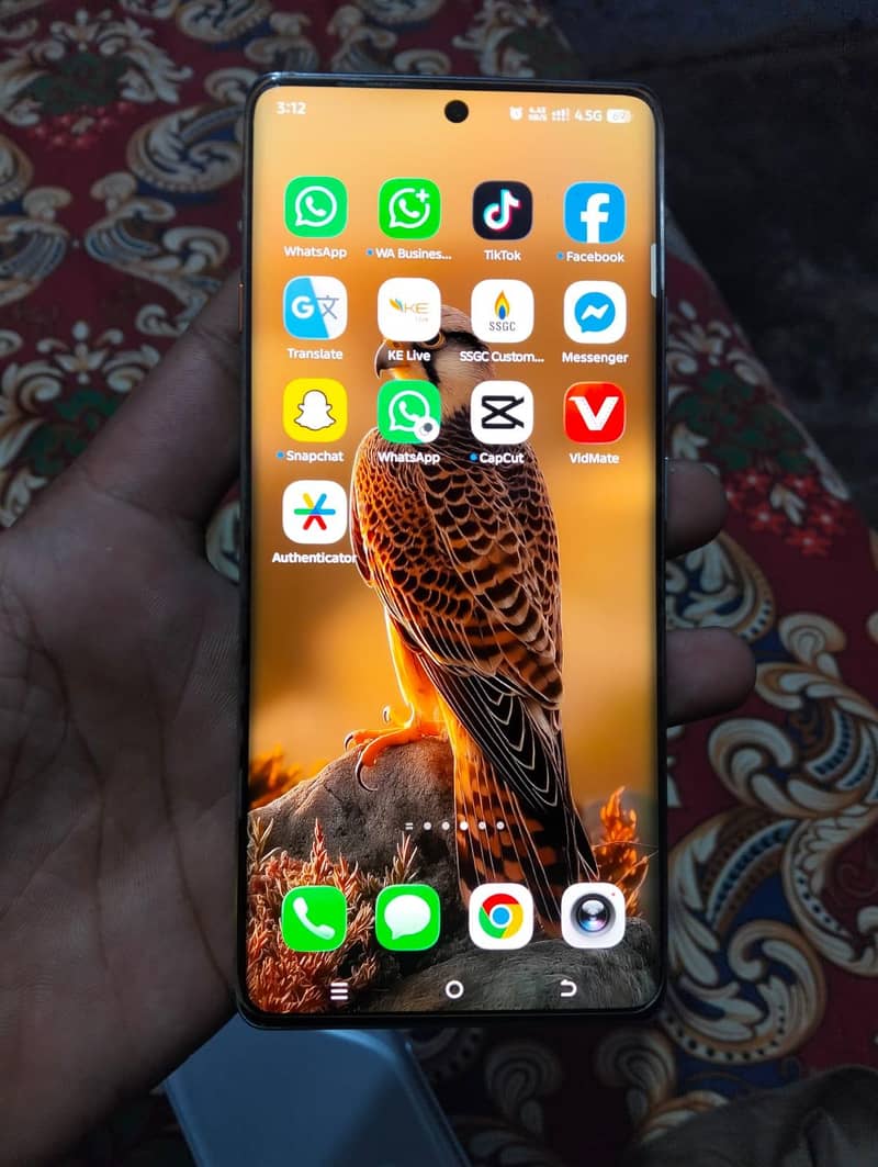 Tecno Camon 40 pro 11