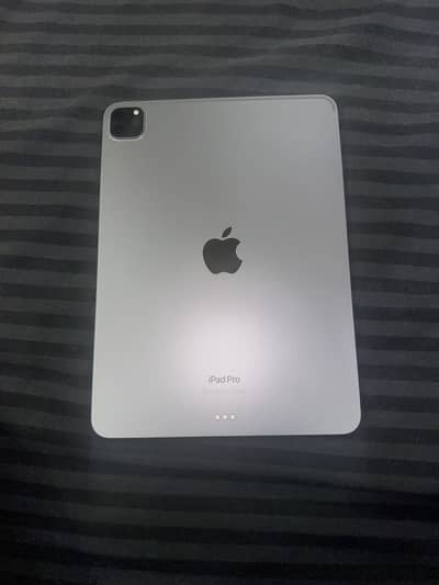 iPad Pro M2 11” 4th Gen 128GB — Mint Condition