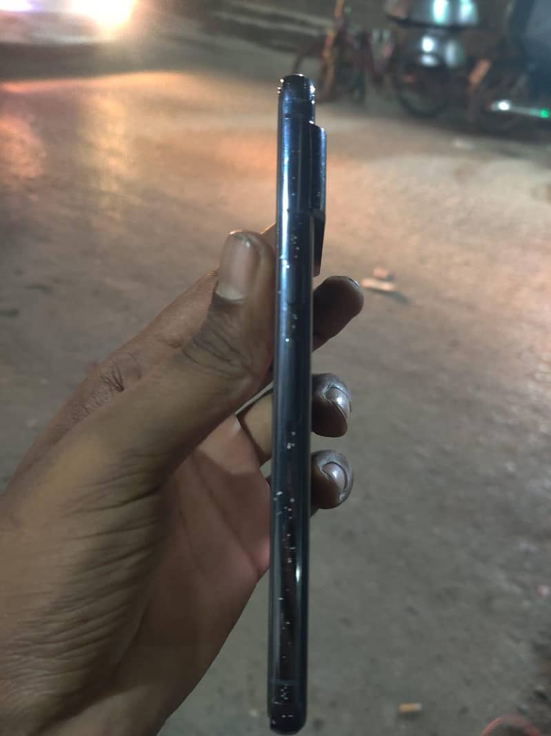 Google Pixel 8 Pro 2