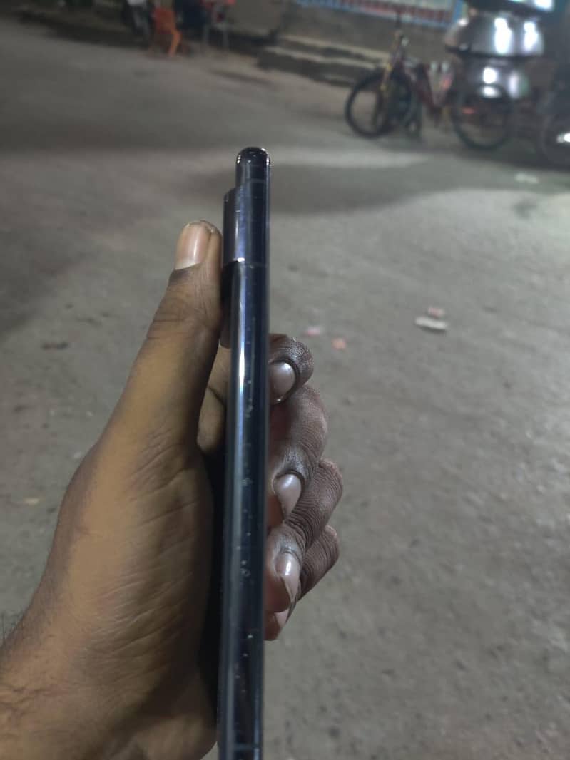 Google Pixel 8 Pro 3