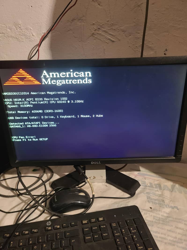 Dell E2016H 0