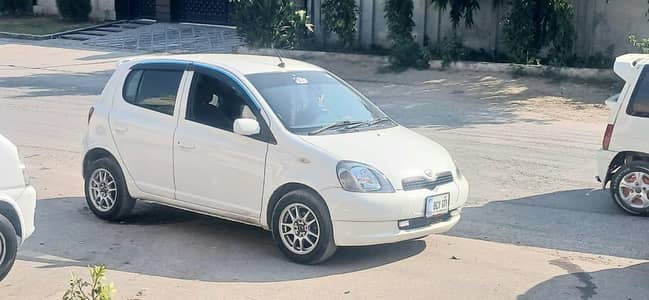 Toyota Vitz 1999