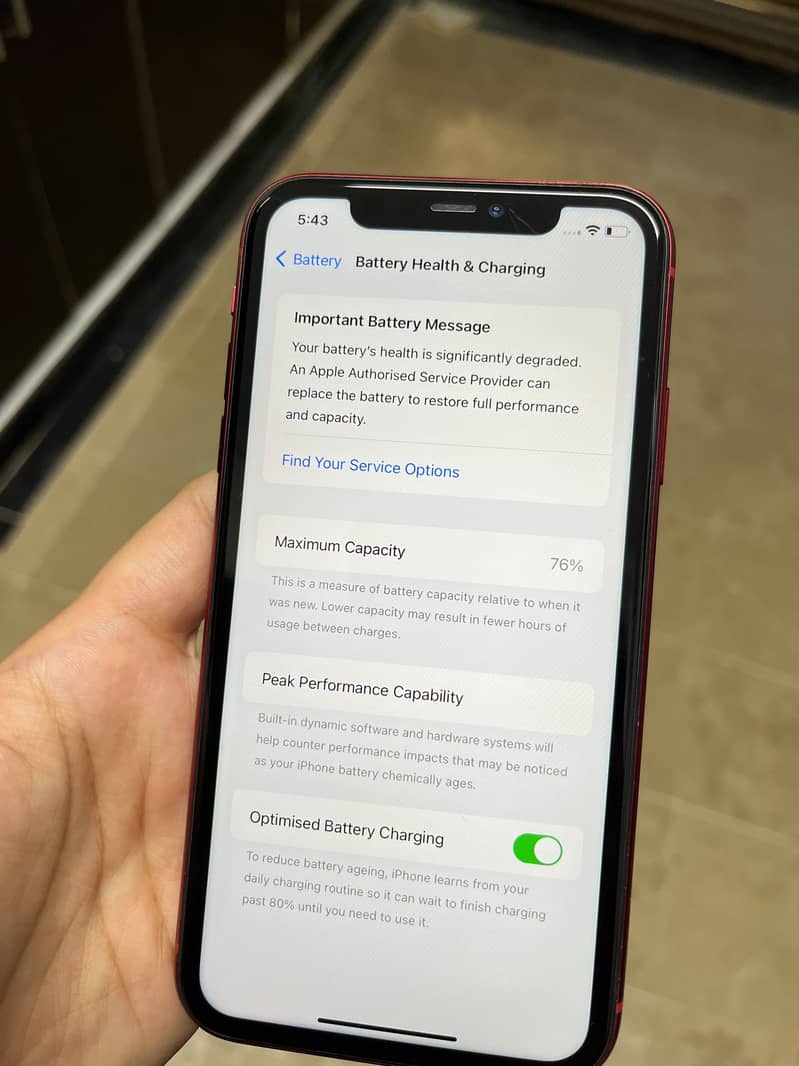 Apple iPhone 11 4