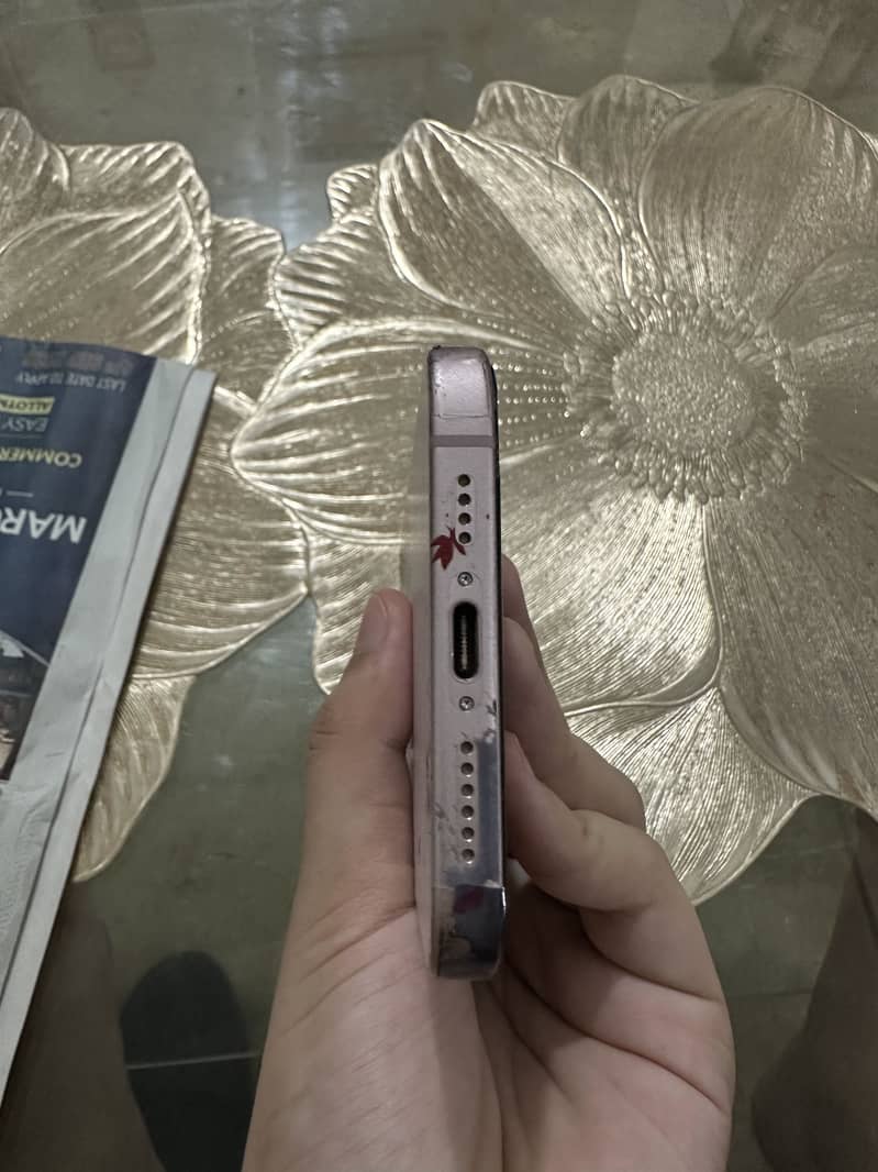 Apple iPhone 15 plus 0
