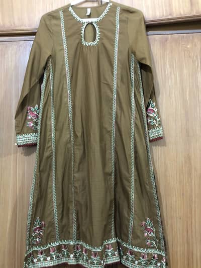 Ready-to-Wear Ethnc Cotton Shirt with Dupatta – Worn Once