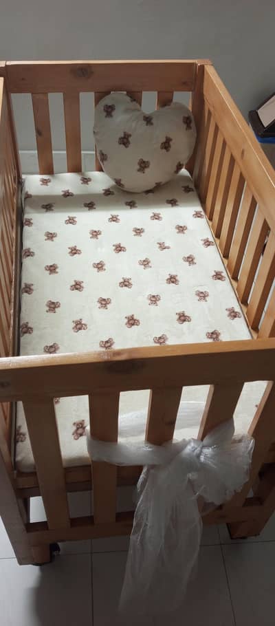 Baby cot wooden