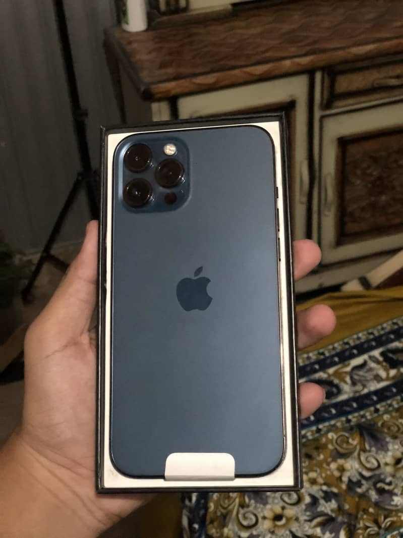 iPhone 12 Pro Max 1