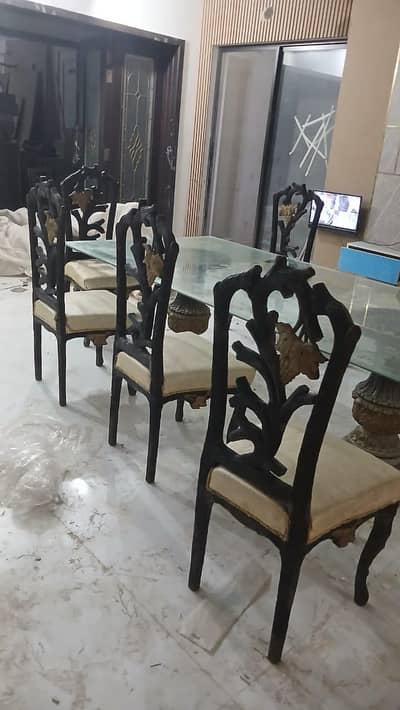 8 pure wood chair with dining table and glass