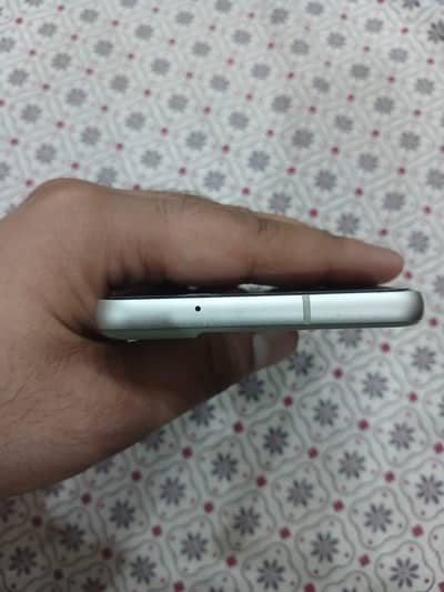 Samsung Mobile S20 FE