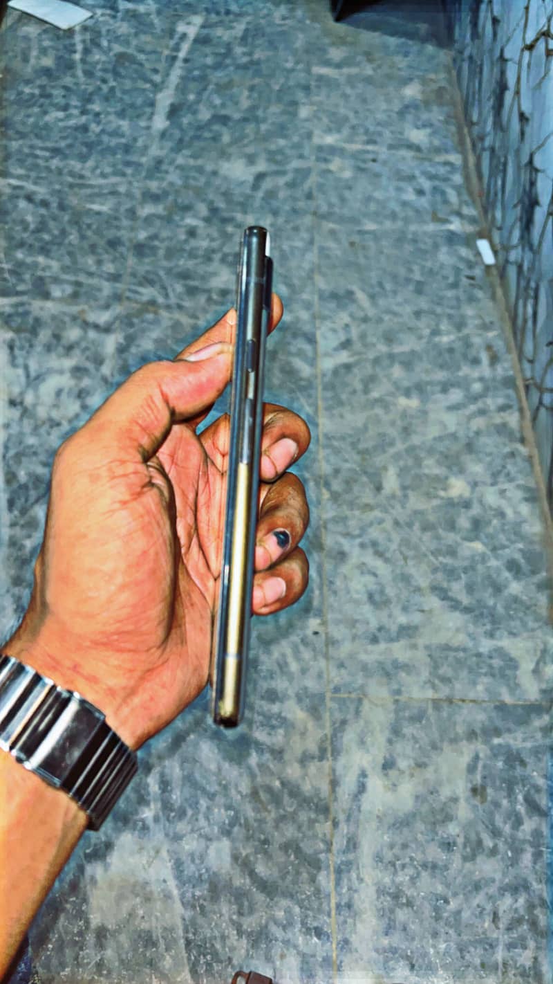 Google Pixel 6a 5