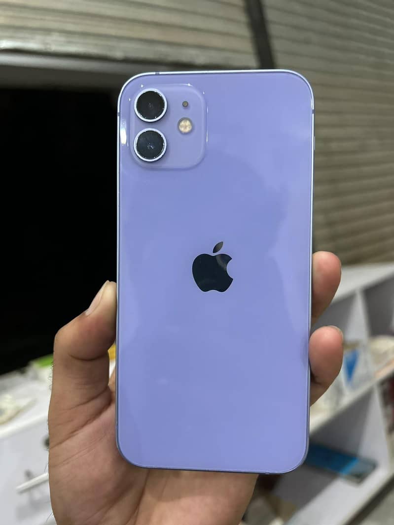 Apple iPhone 12 8