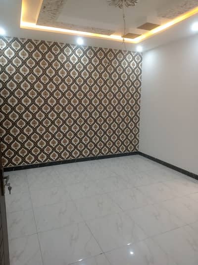 10 Marla Portion First Floor Available In Pak Arab