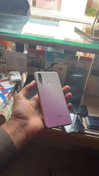 Vivo Y17