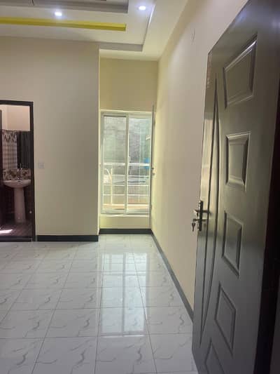 Flat Are Available In Low Rate In Pak Arab Phase 1