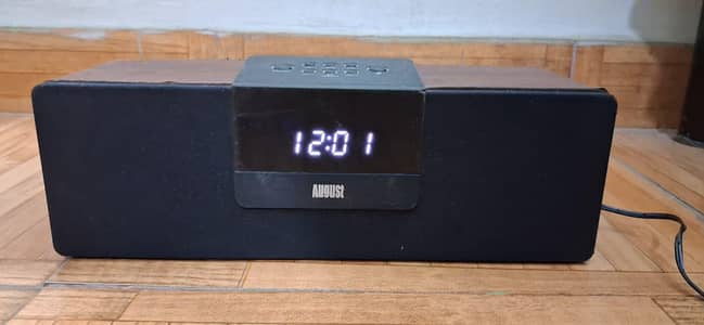 Agust bluetooth dock speaker