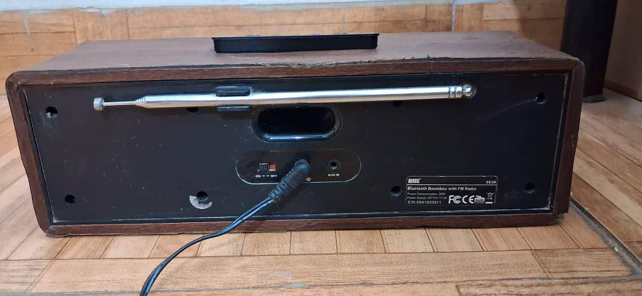 Agust bluetooth dock speaker 5