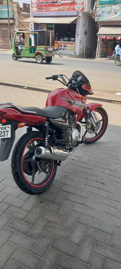yamaha YBr 125
