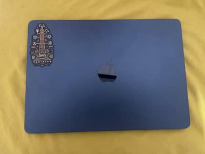 MacBook Air M3 8/256GB Midnight - Full Box | 91% Battery