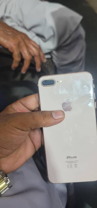 Apple iPhone 8 Plus