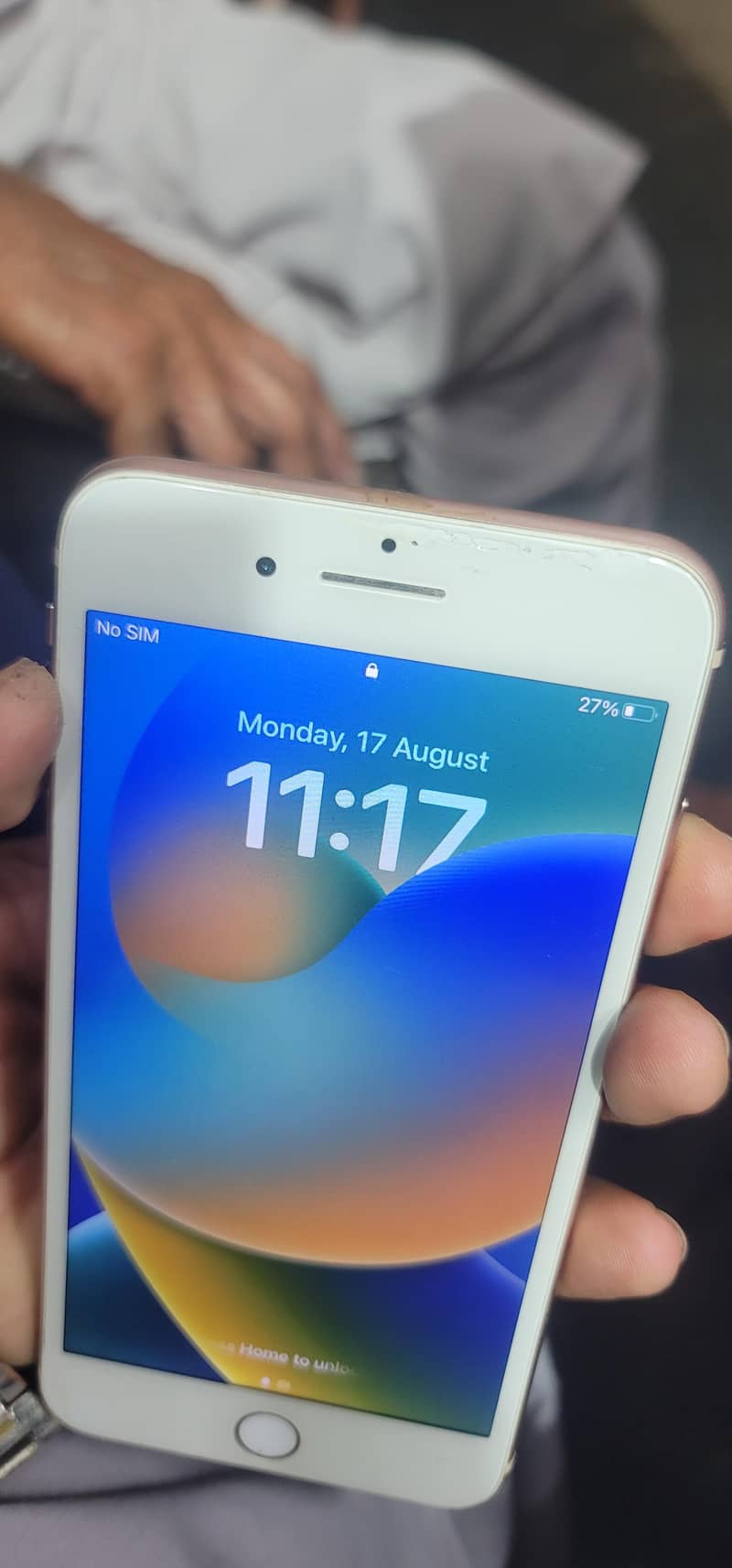 Apple iPhone 8 Plus 6