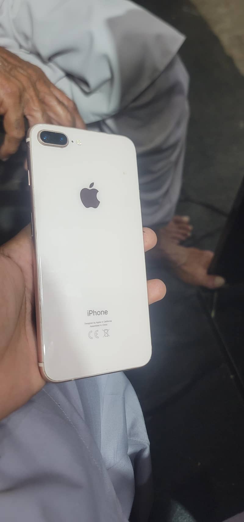 Apple iPhone 8 Plus 10