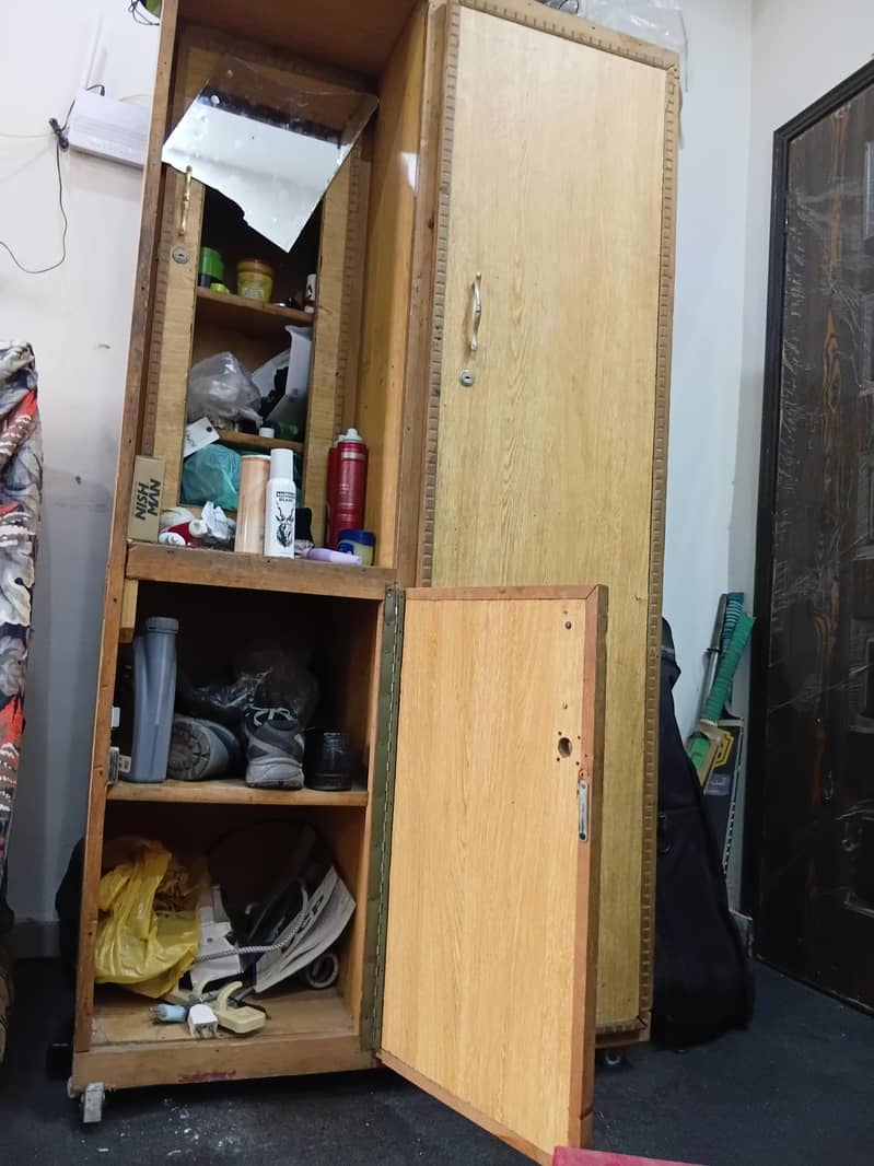 wardrobe 1