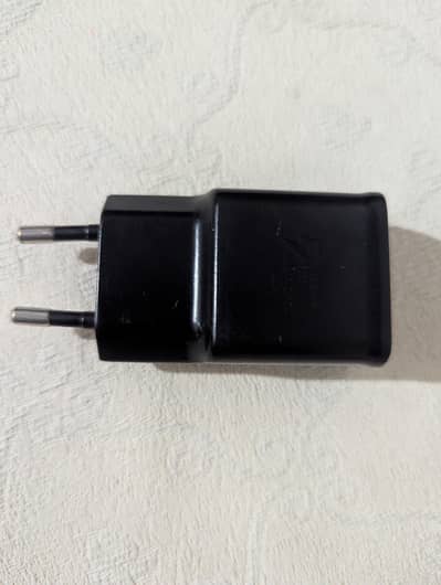 Original Samsung Mobile Phone Charger – Genuine & Working