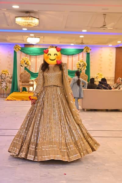Lehnga for sale urgent