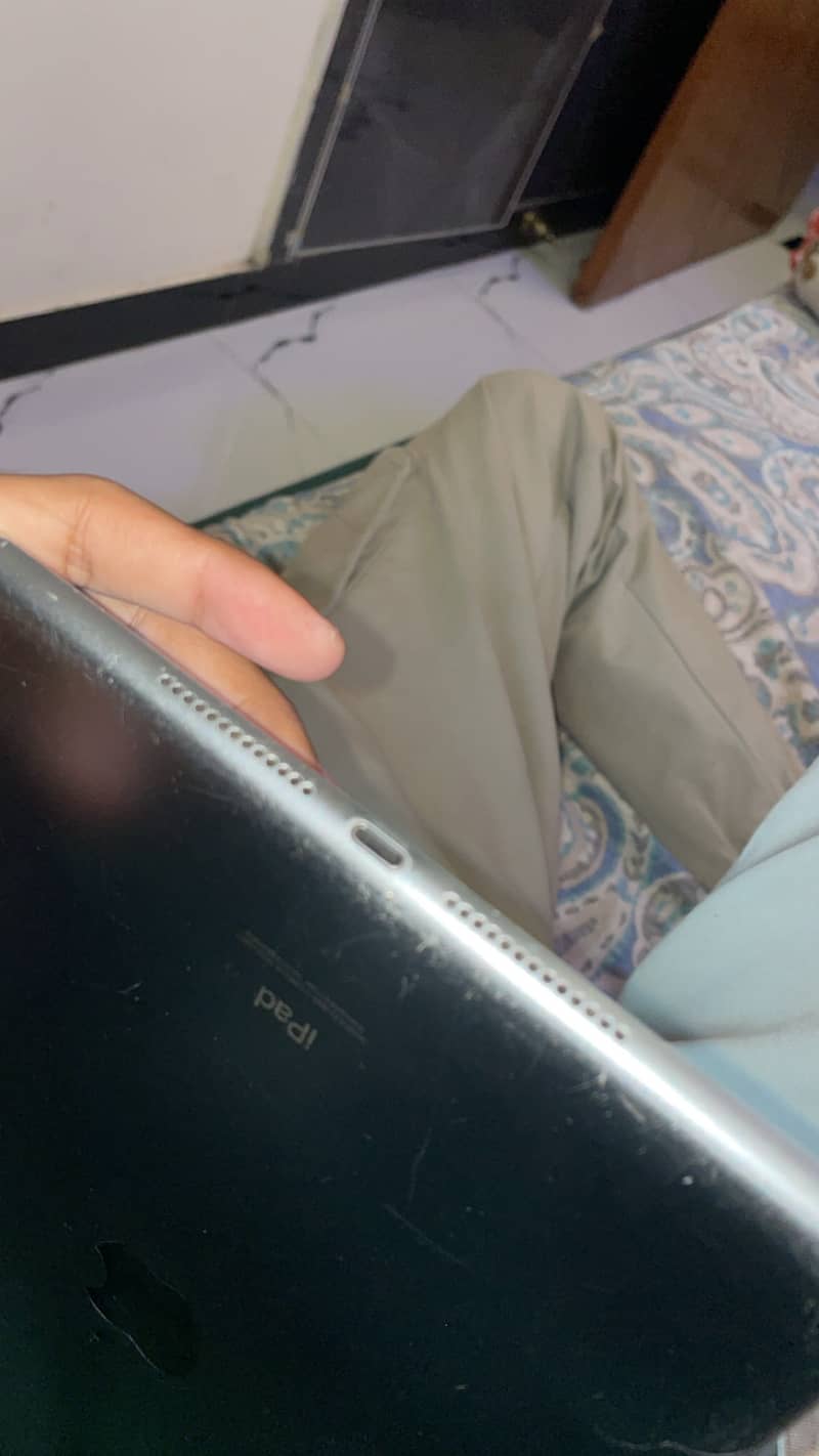 iPad 9 generation 64Gb 3